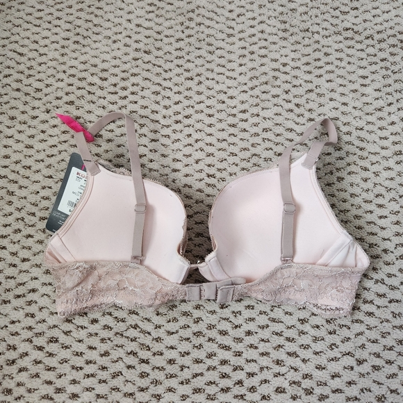 Maidenform Lacey Pink Push Up Bra - Picture 5 of 5